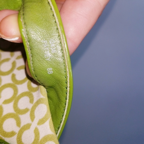 Coach‎ | Pattey Signature Thong Sandals, size 8B Green - Picture 9 of 12